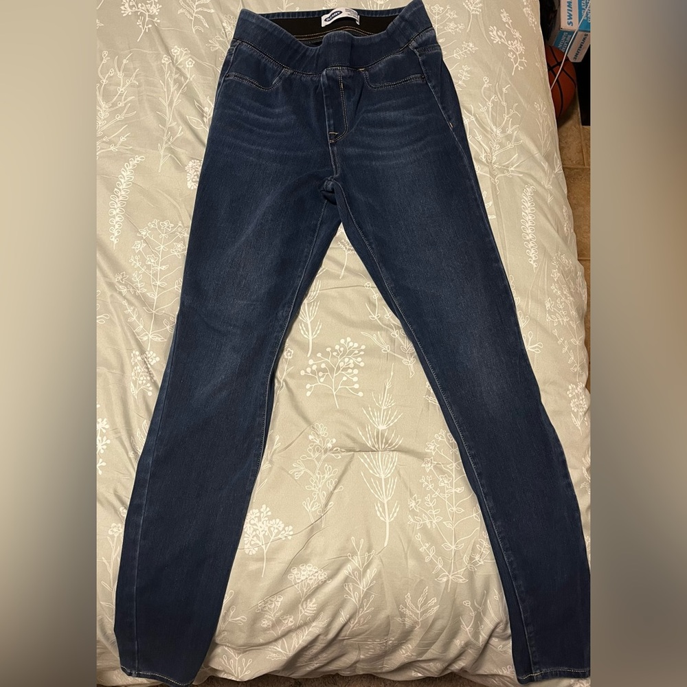 Women’s Size 6 Tall Old Navy Rockstar Super Skinny Jeggings